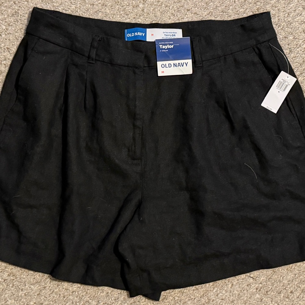 Old Navy Women's Black Taylor Shorts